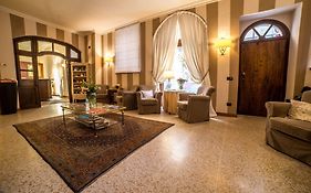 Palazzo Finati