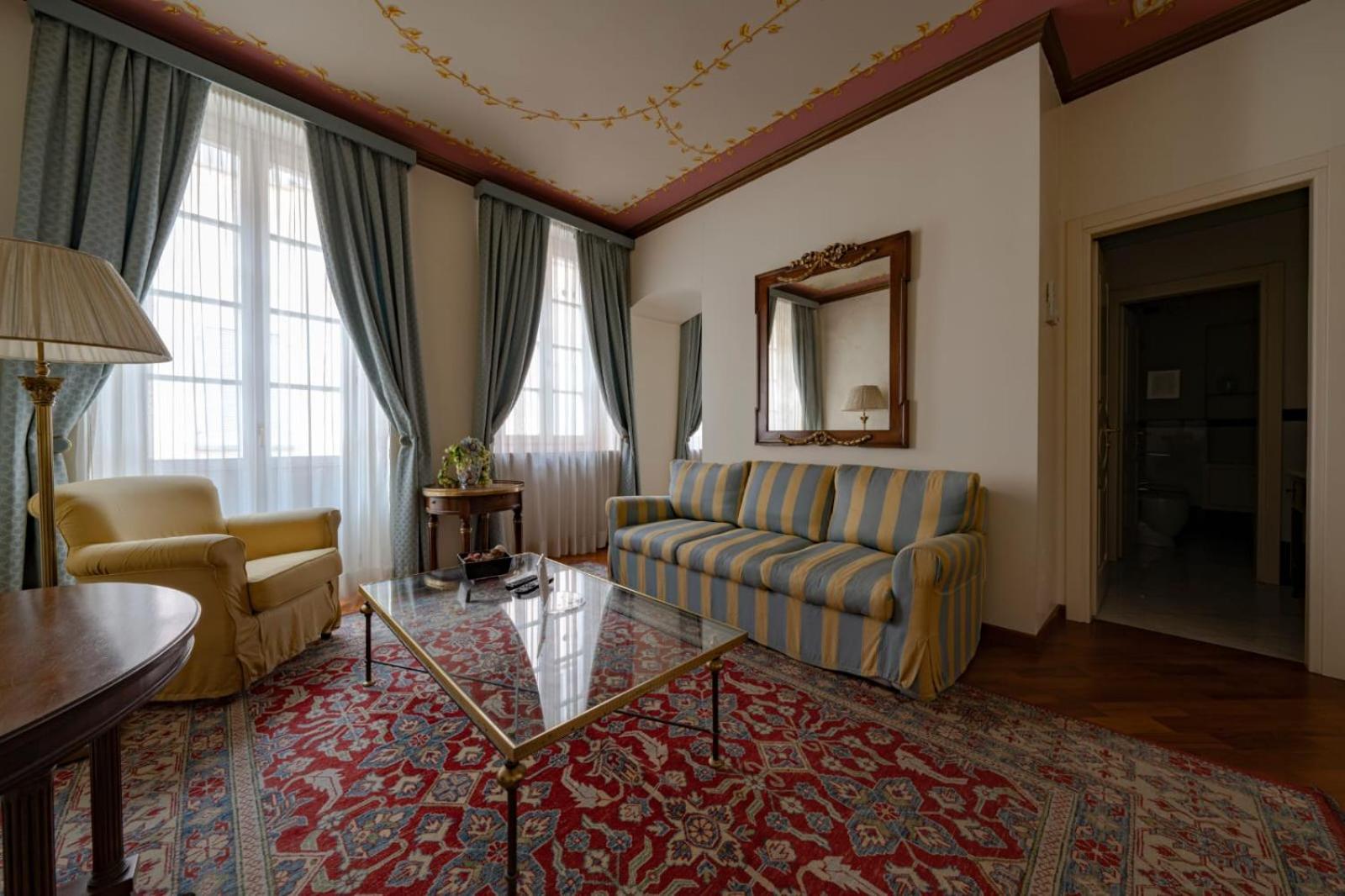 Palazzo Finati Bed & Breakfast Alba  Eksteriør bilde