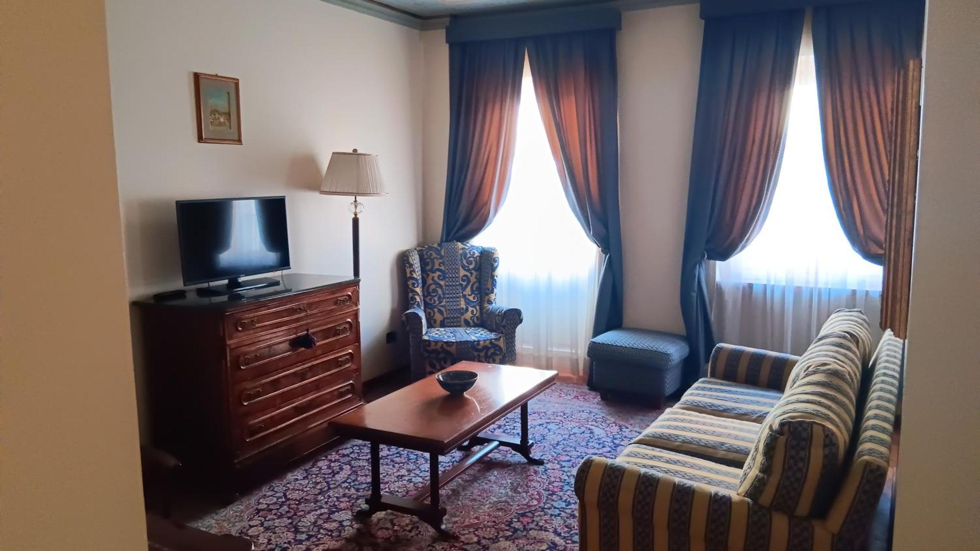 Palazzo Finati Bed & Breakfast Alba  Eksteriør bilde
