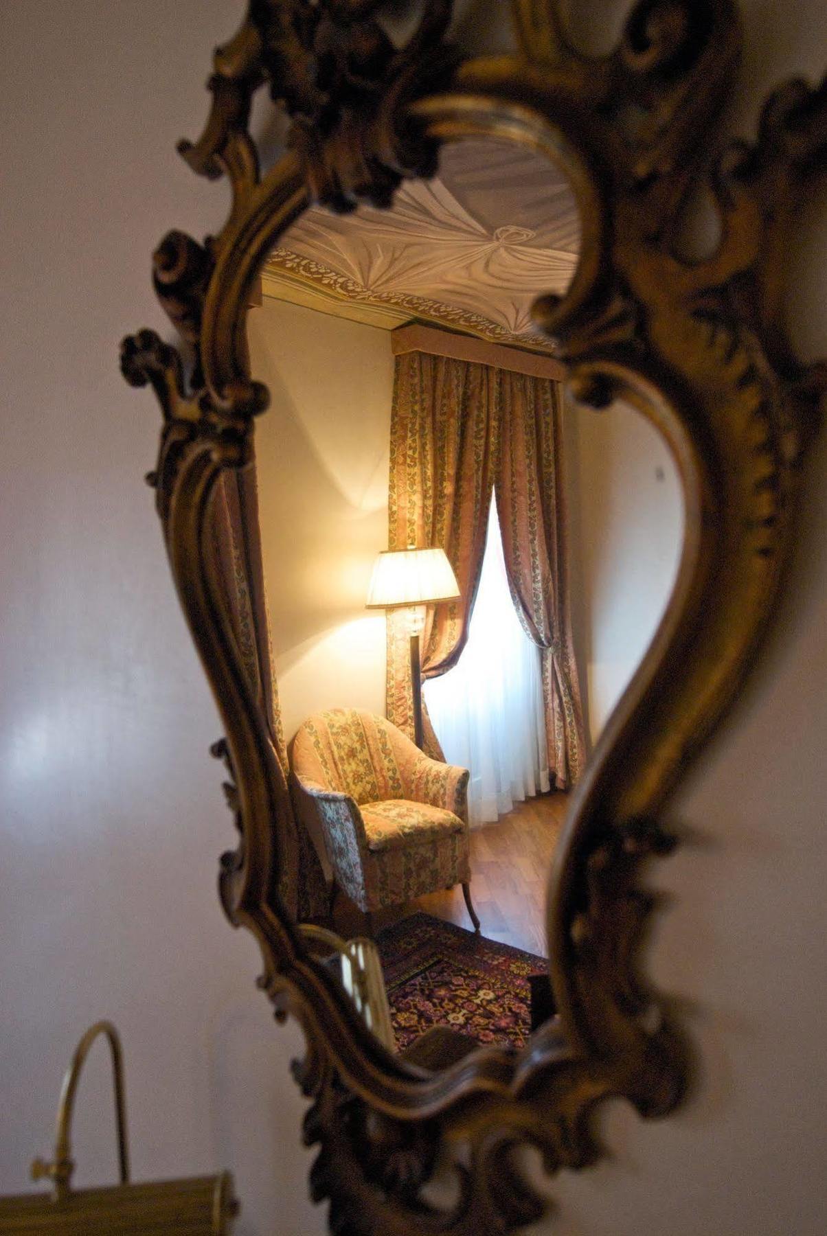 Palazzo Finati Bed & Breakfast Alba  Eksteriør bilde